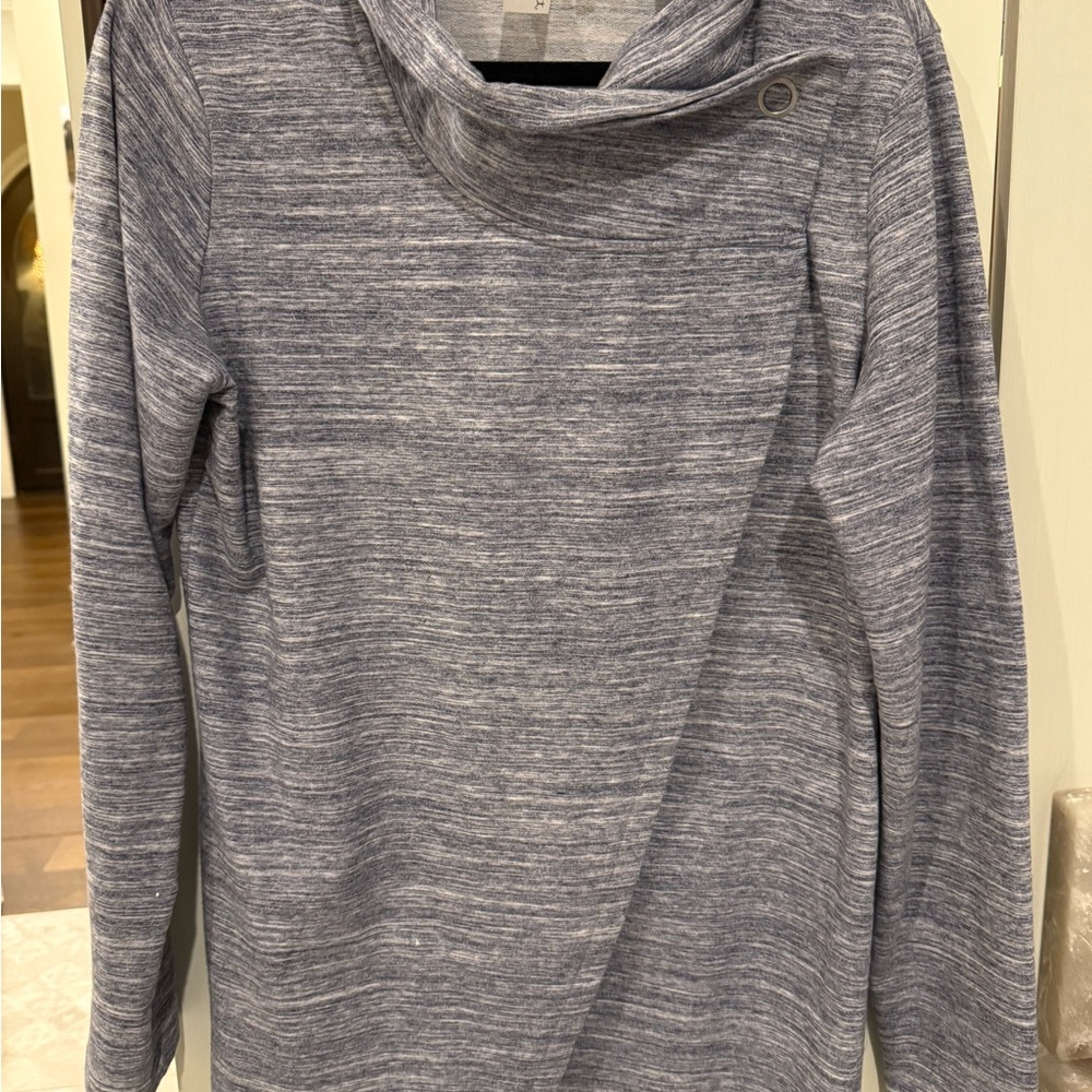 Danskin Women's Blue Cowl Neck Sweater  Size XL Navy